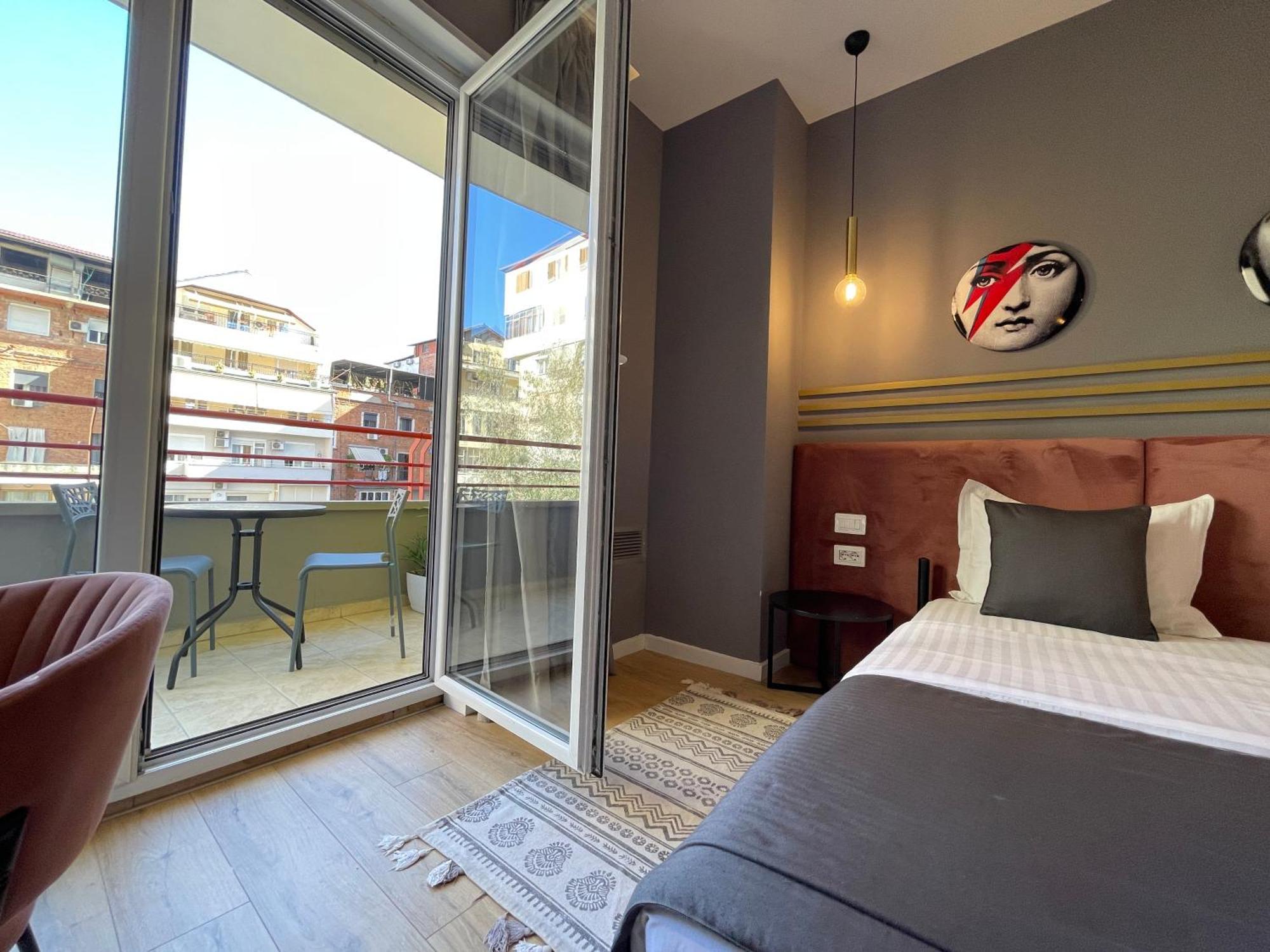 Retreat Apartments Τίρανα Εξωτερικό φωτογραφία